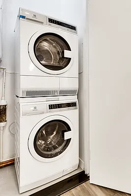 Rented by Oxford Property Group | media 27