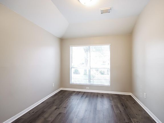 5th image of 10842 Maple Bough Ln