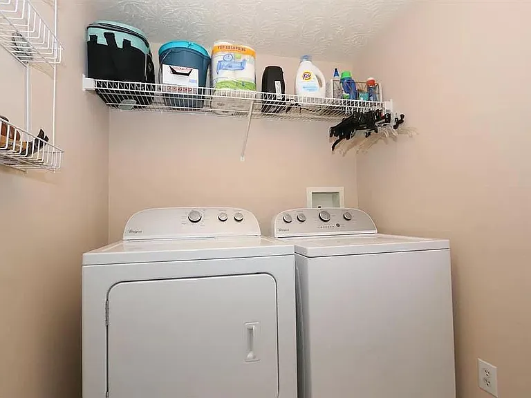 5602 Waterside Dr — Photo 16