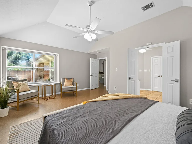 905 Hunters Creek Dr — Photo 23