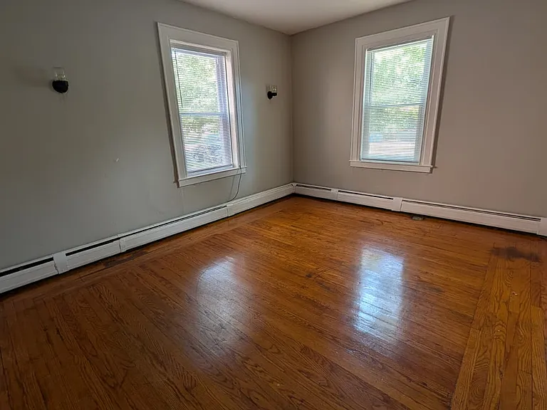 208 Sherman Ave #A44 — Photo 2
