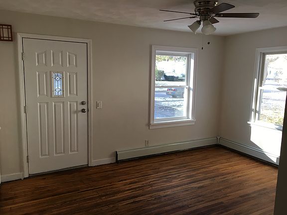 5th image of 200 Bonesteel St