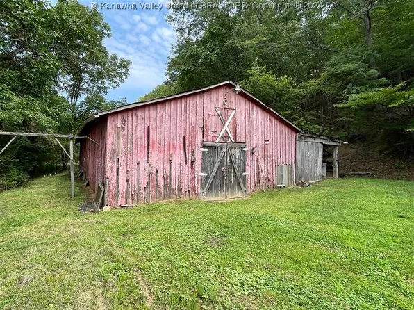 165 Martin Hollow Rd, Pecks Mill, WV 25547
