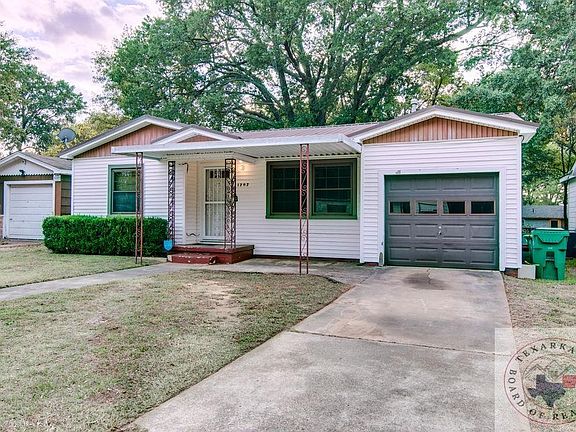 2nd image of 1207 Mockingbird Ln
