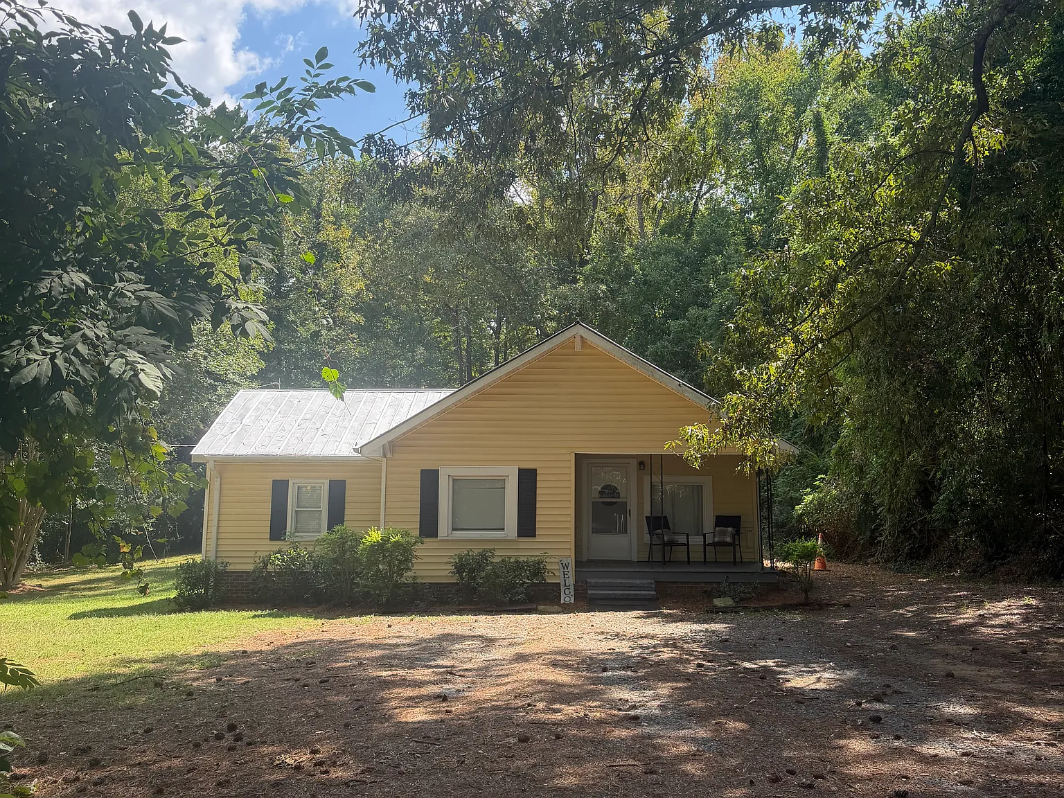 3 bed, 1270 sqft, $1,250 — Photo 1
