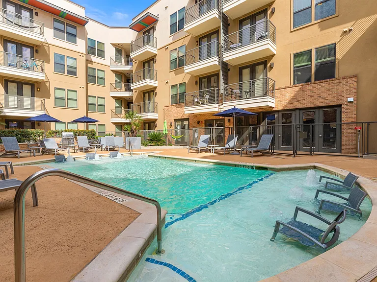 Grandmarc Austin - Student Housing — Photo 14
