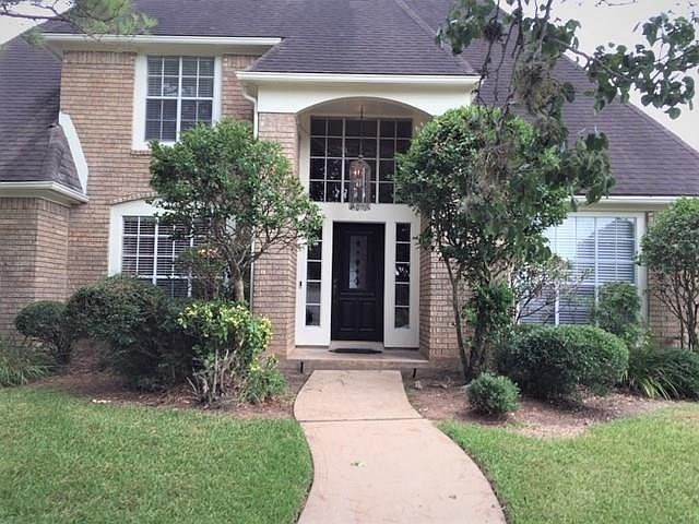 1st image of 3402 Honeylocust Dr