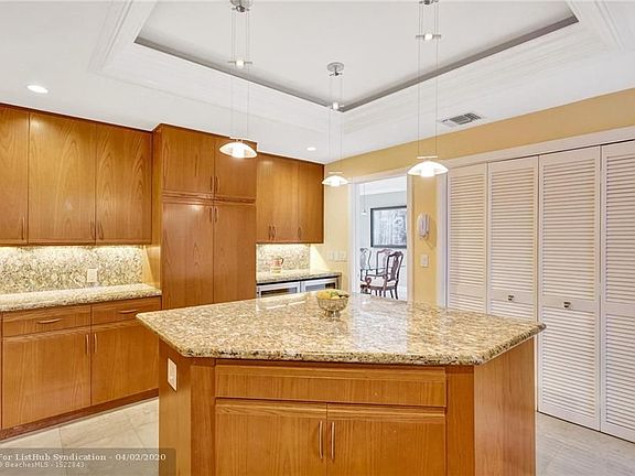 5th image of 3100 NE 47th Ct #11