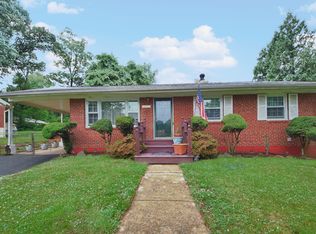 8900 Jandell Rd, Lorton, VA 22079