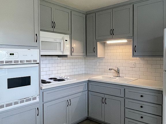 2nd image of 20922 Royal Ave