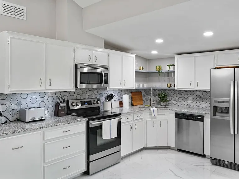 4837 Eider Dr — Photo 8