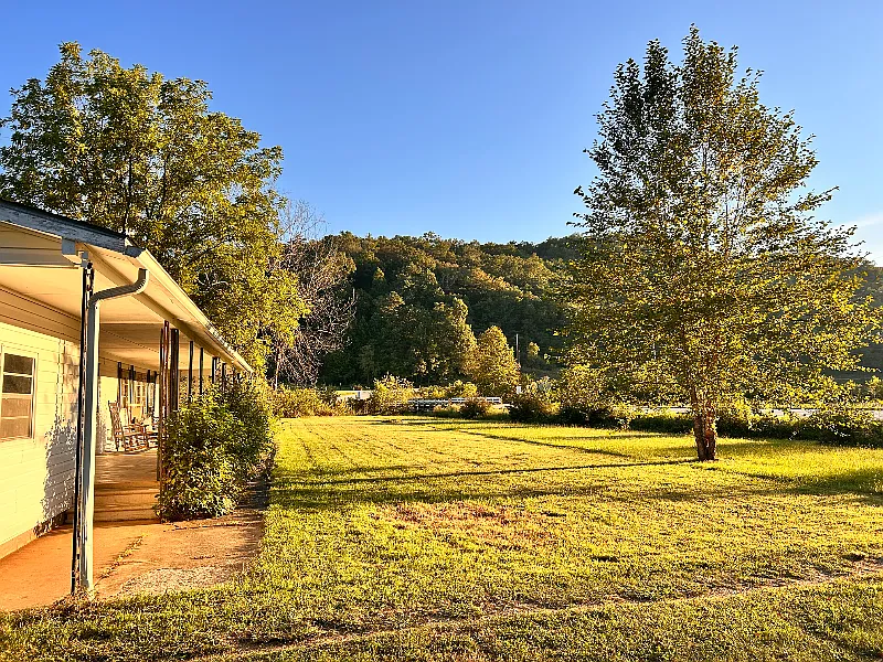 1573 Leatherman Gap Rd Franklin, NC 28734 — Photo 2