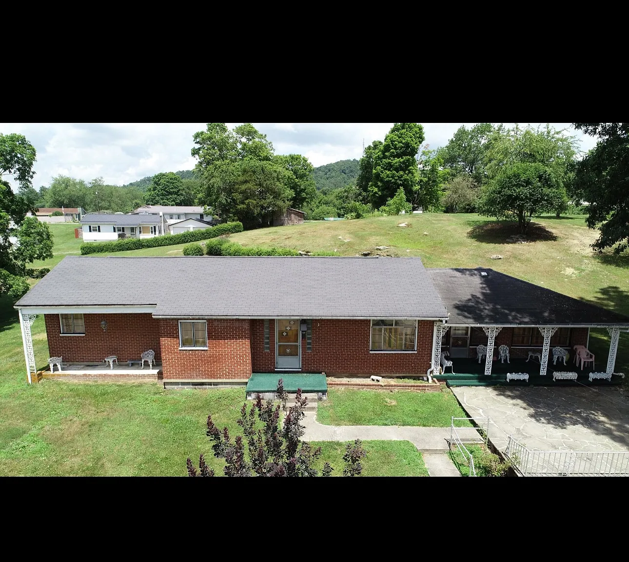 3 bed, 1.5 bath, 1746 sqft, $1,400 — Photo 2