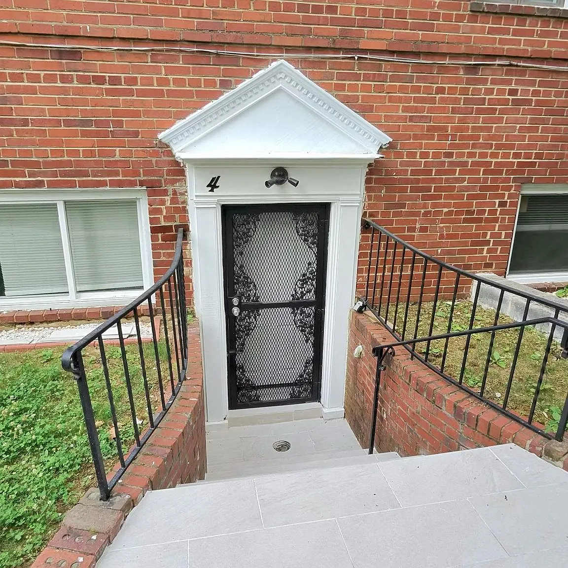 2 bed, 1.0 bath, 550 sqft, $1,750 — Photo 1