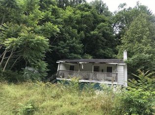 2229 Carter St, Big Stone Gap, VA 24219