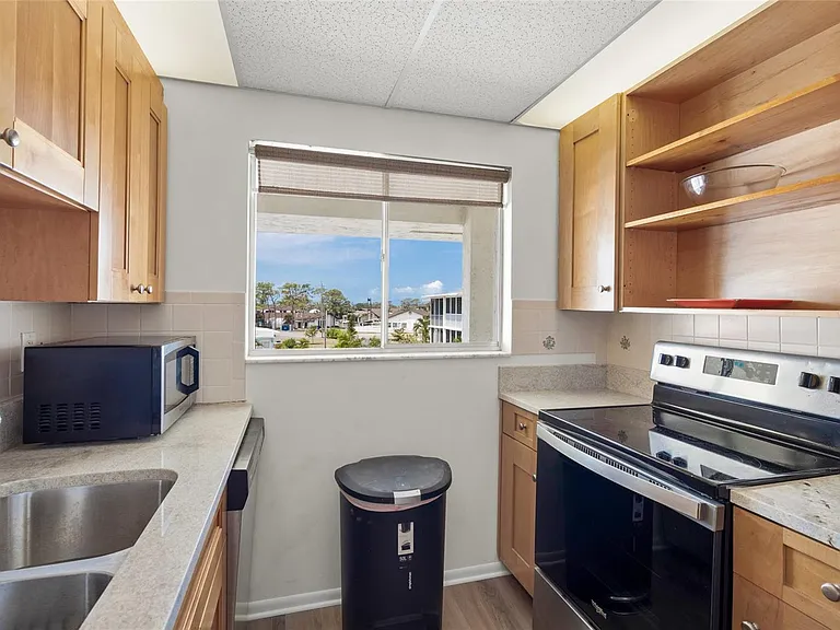 708 Tamiami Trl S #319 — Photo 12