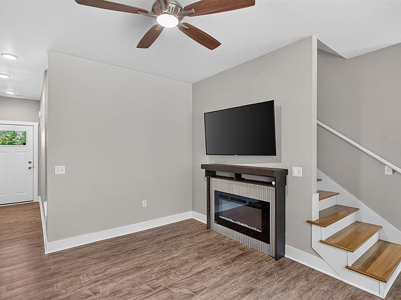 5th image of 2707 Bobcat Dr