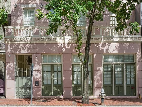 2nd image of 828 Saint Charles Ave APT 2