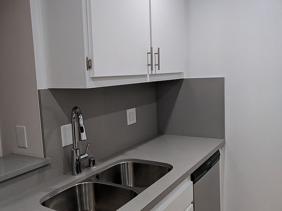 4th image of 1821 Canyon Dr #1825-4