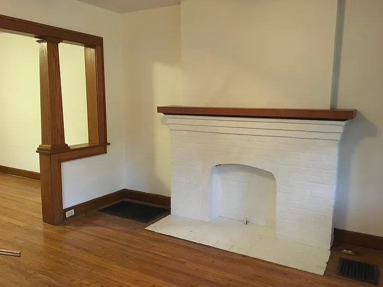 157 E Como Ave — Photo 5