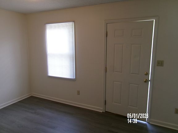 4th image of 653 9th Ave NE #653