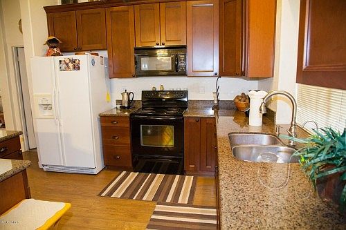 5th image of 11115 W Laurelwood Ln