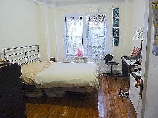 5th image of 133 W 71st St APT 2B