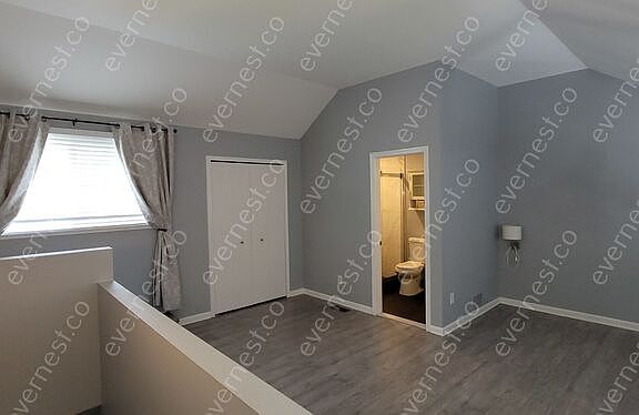 5th image of 2810 Davison Ave Building 9