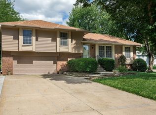 2023 S 138th Avenue Cir, Omaha, NE 68144