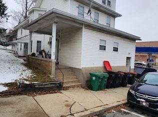 216 S 1st St APT A, Lehighton, PA 18235