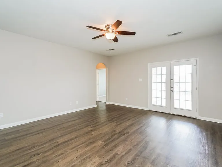6120 Chalk Hollow Dr — Photo 6