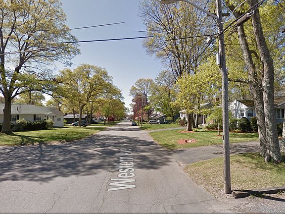 4th image of 24 Western Ave