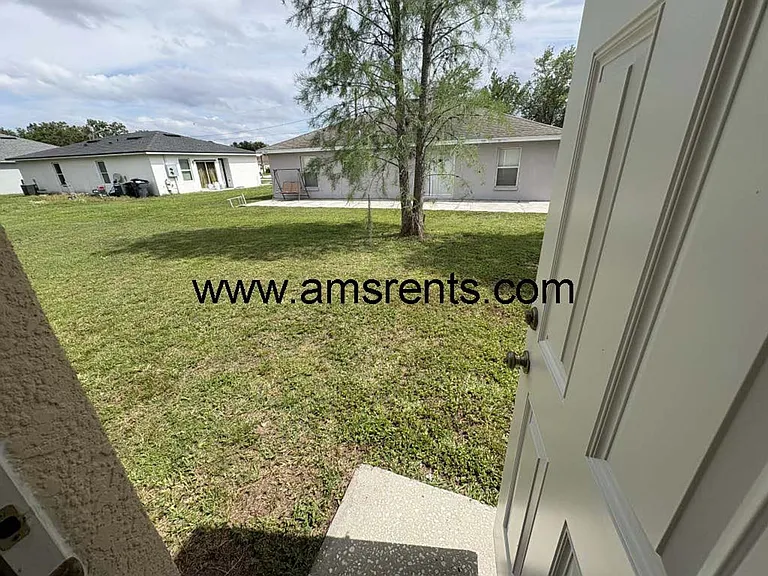 539 Albatross Dr — Photo 23