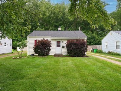 356 Dellwood Rd, Avon Lake, OH, 44012