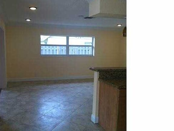 3rd image of 10535 NW 40th St
