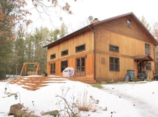 5877 W 52nd St, Baldwin, MI 49304