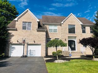 30 Richard Rd, Edison, NJ 08820