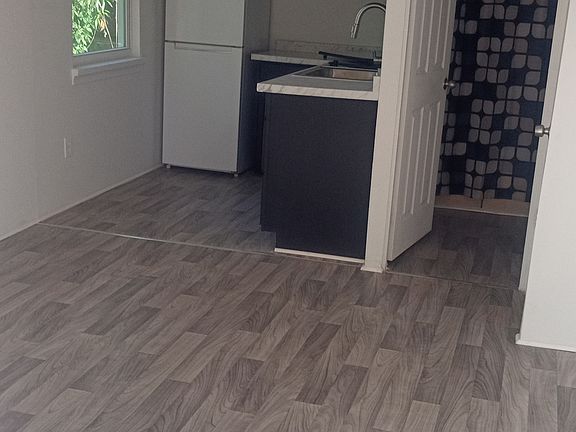 2nd image of 550 Magnolia Ave #Avenue3a