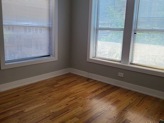 4th image of 826 W Cuyler Ave APT 431