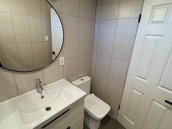 4th image of 4426 Kingswell Ave #3