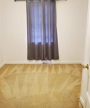 5th image of 1115 Shirley Dr
