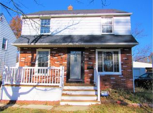 83 Pierce Ave, Cuyahoga Falls, OH 44221