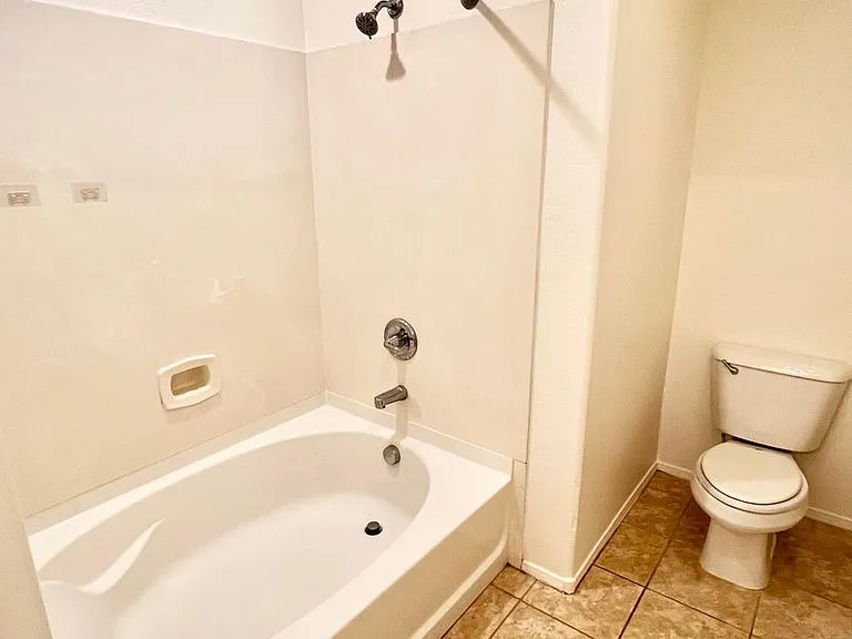 7949 Garden Stone Ct — Photo 8