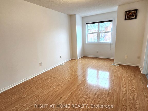 5th image of 9 Maple Park Way