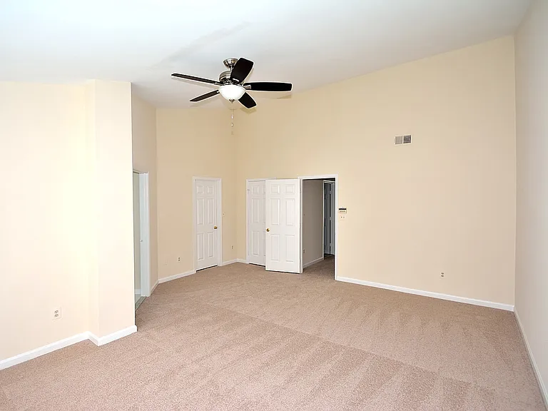 9425 Van Arsdale Dr — Photo 13