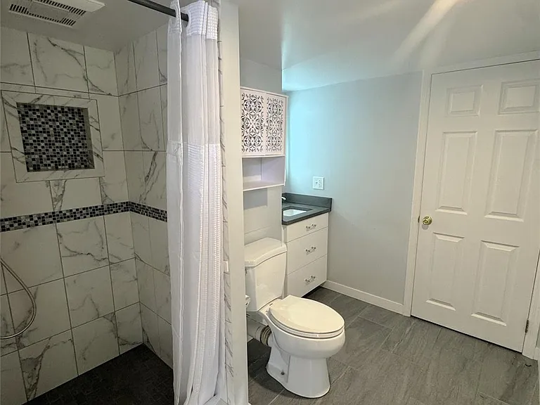 17 Bridge Ln #B — Photo 9