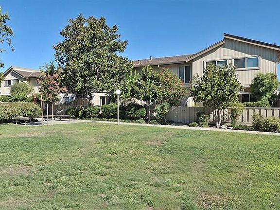 3rd image of 3163 Loma Verde Dr APT 11
