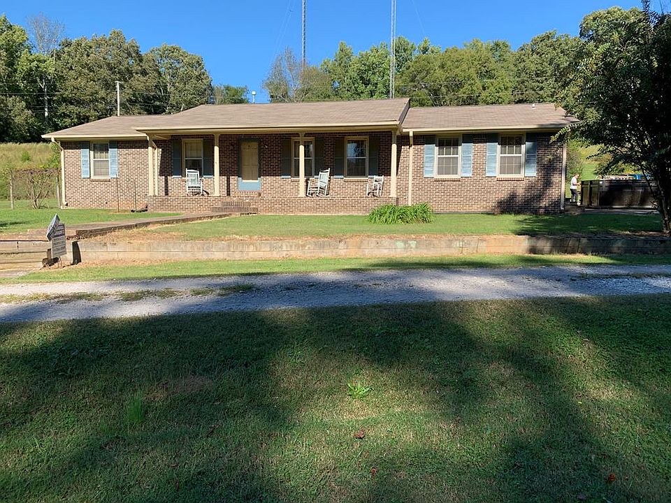 1st image of 931 School House Ln