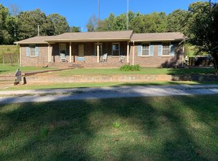 931 School House Ln, Killen, AL 35645