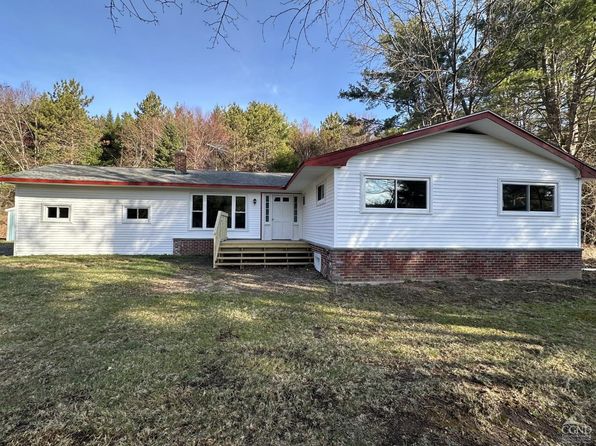 3859 County Route 9, East Chatham, NY 12060